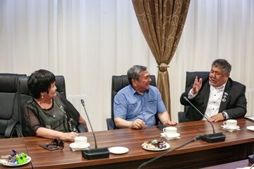 Кадыр Мырзали_081